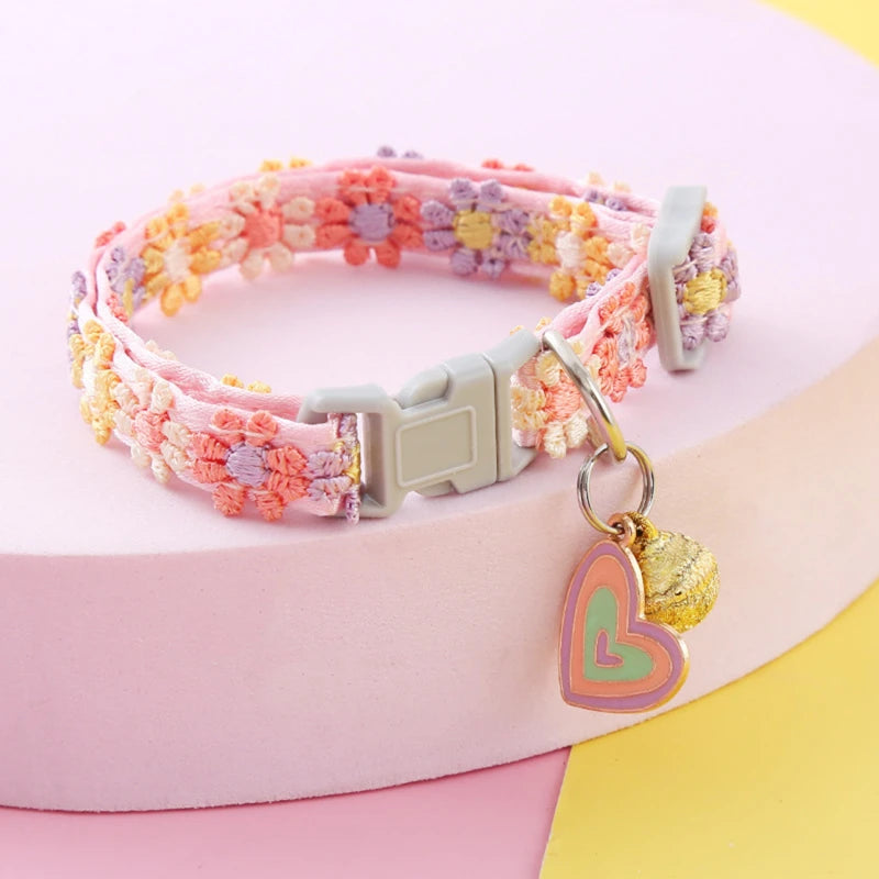 Fashion Rainbow Flower Cat Collar with Bell Kitten Puppy Necklace Adjustable Buckle Colorful Lace Kitten Collar Dog Accessories