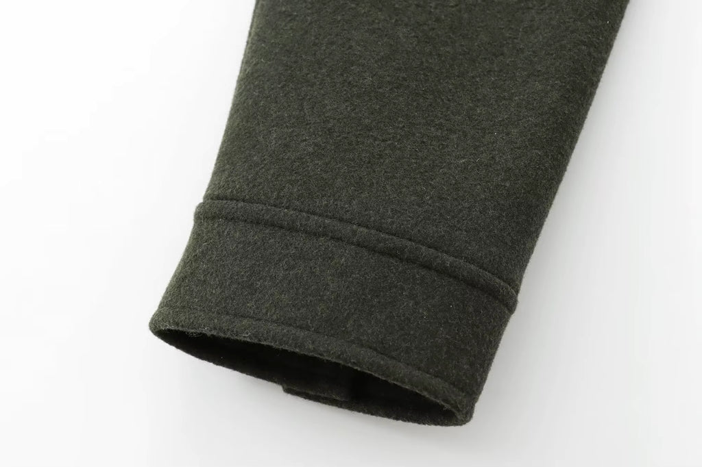 Elegant Zip-Up Winter Jacket